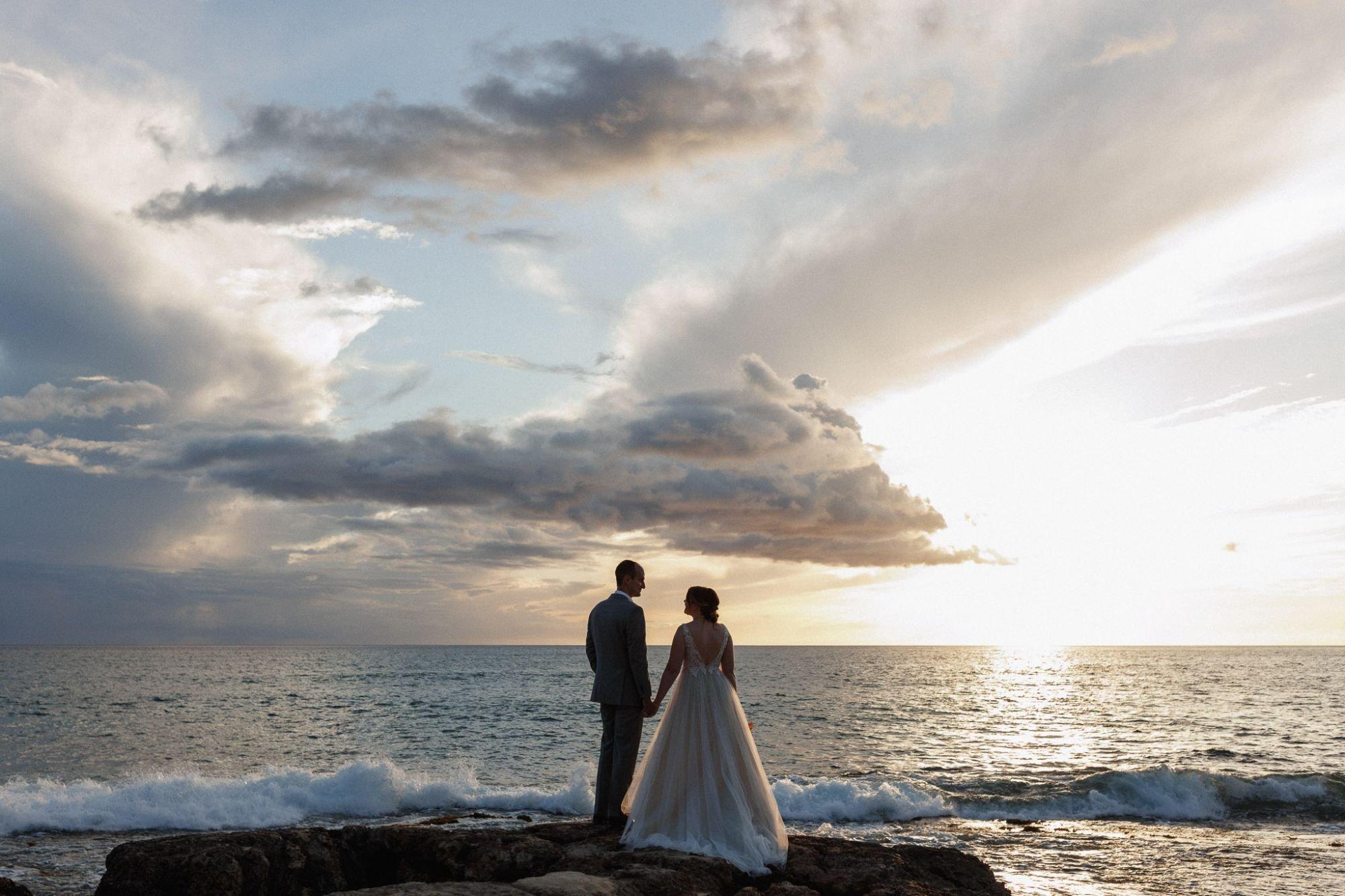 carousel-hero-element image-9